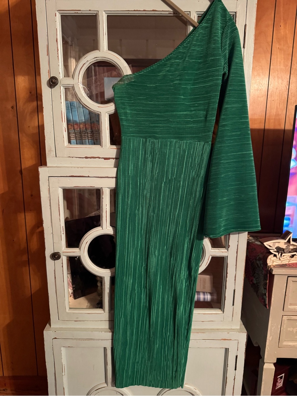 One-Shoulder Green Pleated Dress Size 0 B7 New With Tag